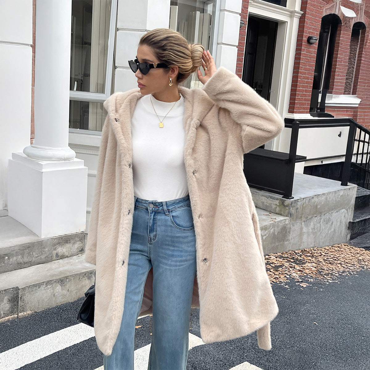 Plush long sleeved women's coat women's clothing