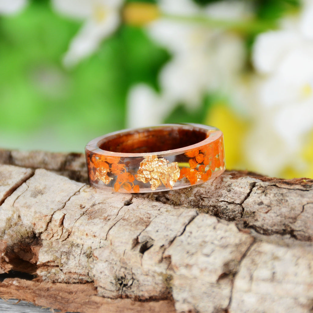 Fashion Handmade Dried Flower Wedding Jewelry Love Ring Transparent Epoxy Resin Ring Wood Resin Ring For Women